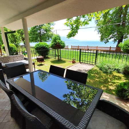 Villa Paradiso Ohrid Bagian luar foto